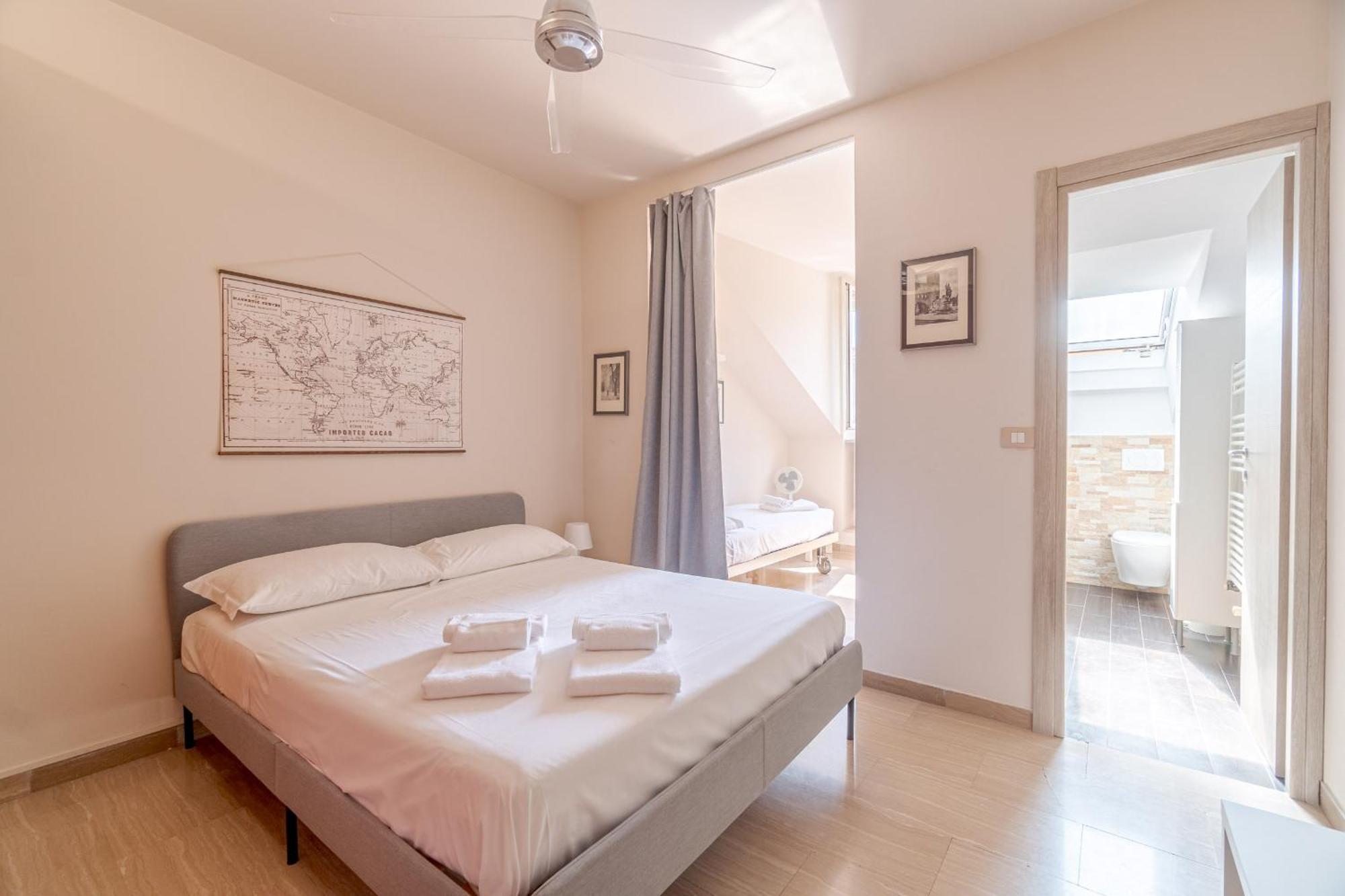 Апартаменти Casa Valeggio Attic Apt Few Steps From Porta Nuova Турин Екстер'єр фото