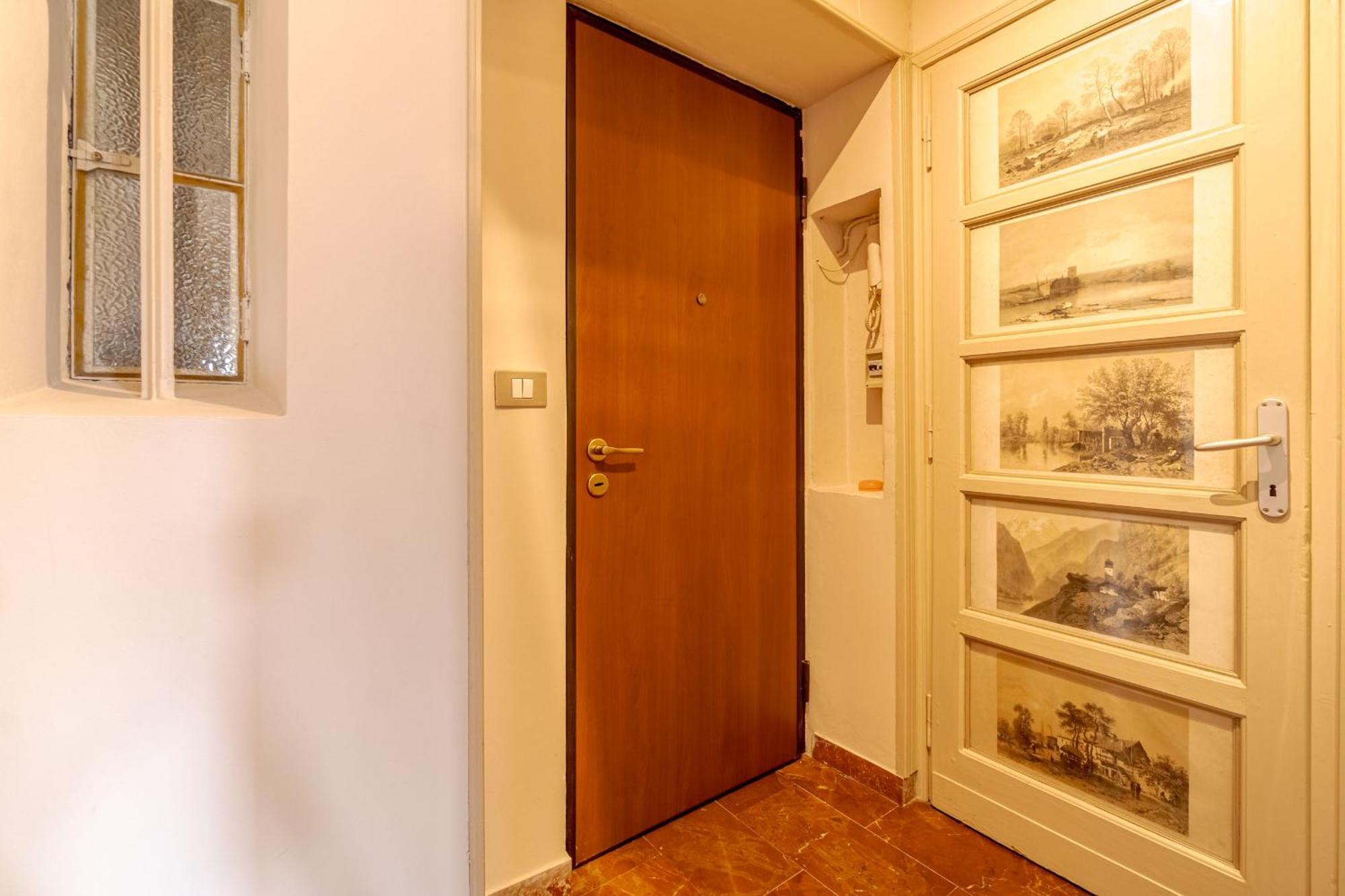 Апартаменти Casa Valeggio Attic Apt Few Steps From Porta Nuova Турин Екстер'єр фото